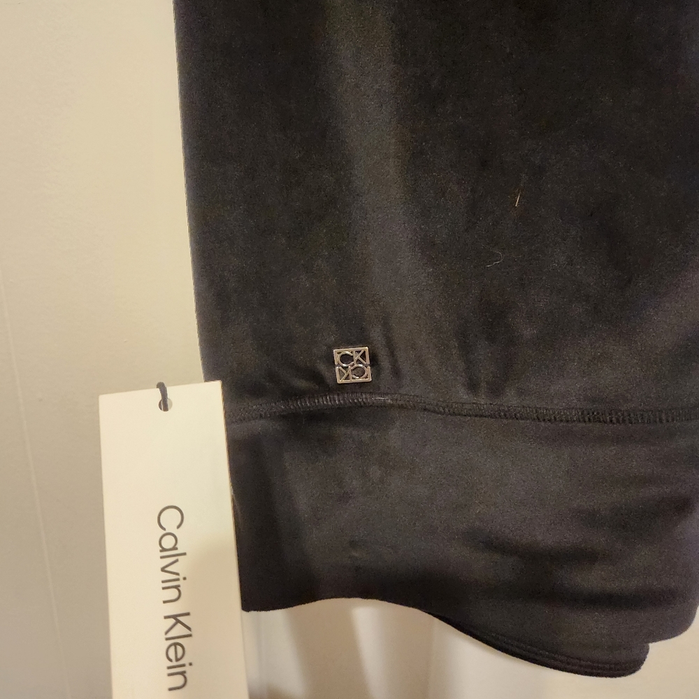 Calvin Klein pants ๐ - Picture 4 of 5